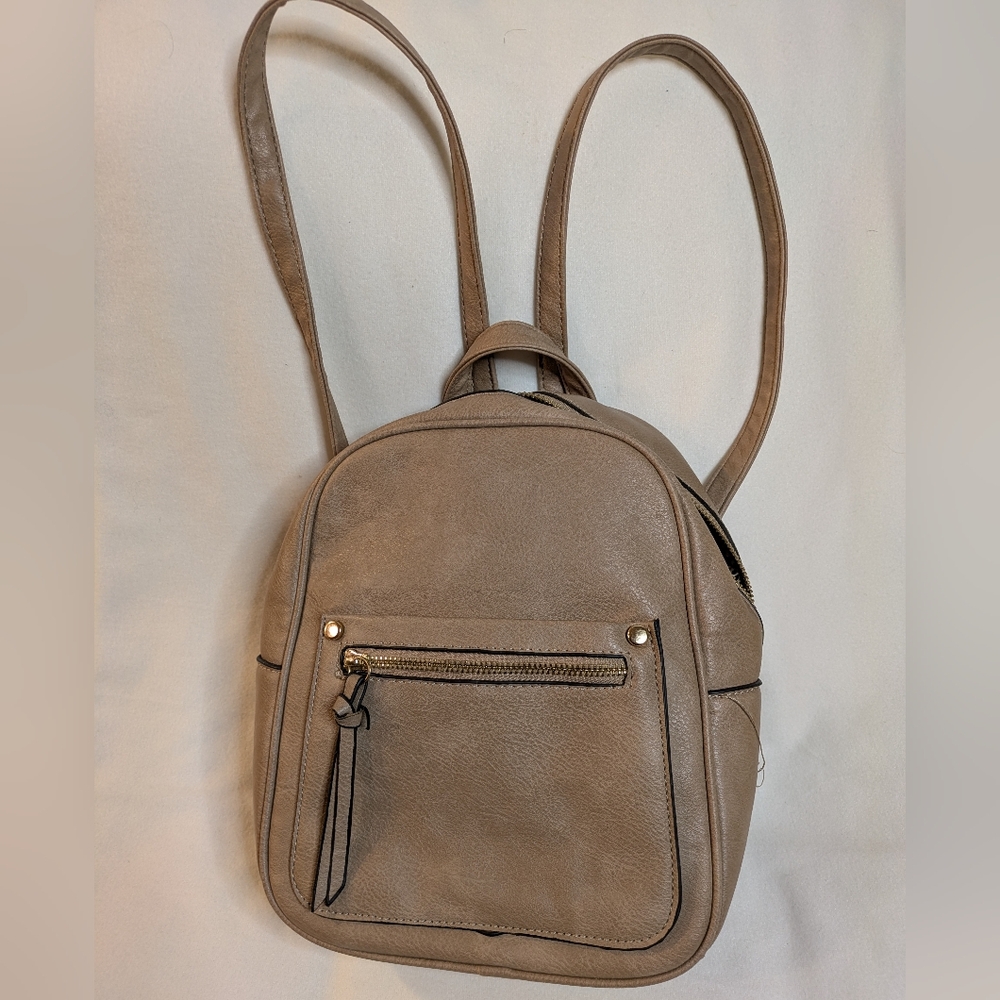 Small Tan Backpack Purse Women Front/Feet Gold Studs Outside Zip & Slip Pockets